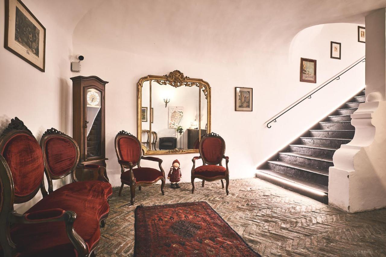 Affittacamere San Teodoro ألبينغا المظهر الخارجي الصورة
